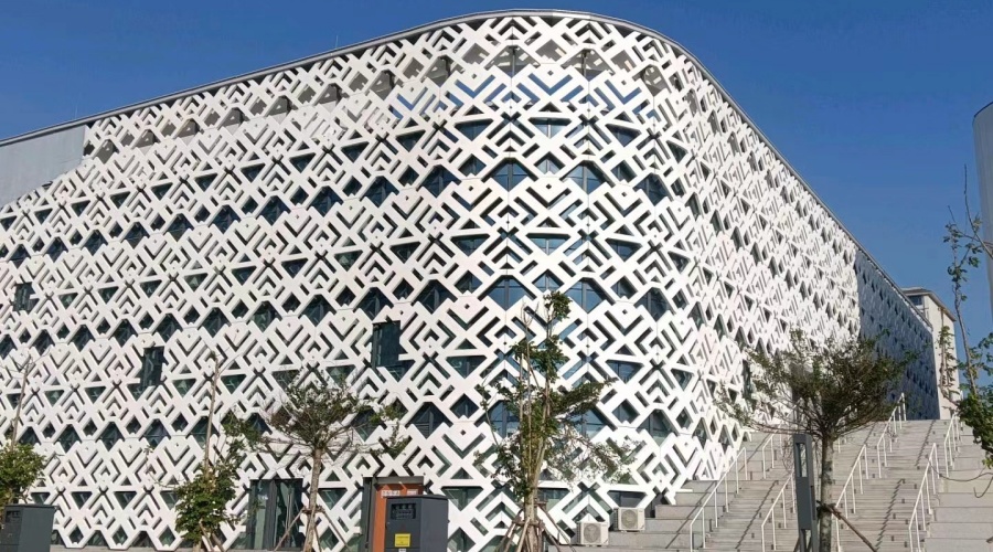 海南體育中心UHPC圖騰板項目繼續(xù)下單飾紀(jì)上品UHPC廠家