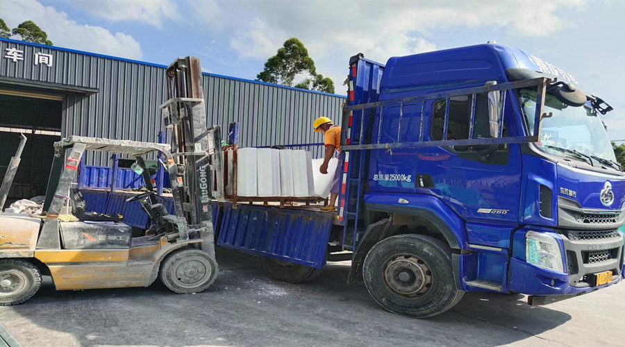 GRG造型板裝車發(fā)貨 GRG造型板裝車發(fā)貨