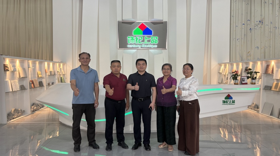 飾紀上品GRG廠家-熱烈歡迎廣東省建筑材料協(xié)會領導蒞臨指導 飾紀上品GRG廠家-熱烈歡迎廣東省建筑材料協(xié)會領導蒞臨指導