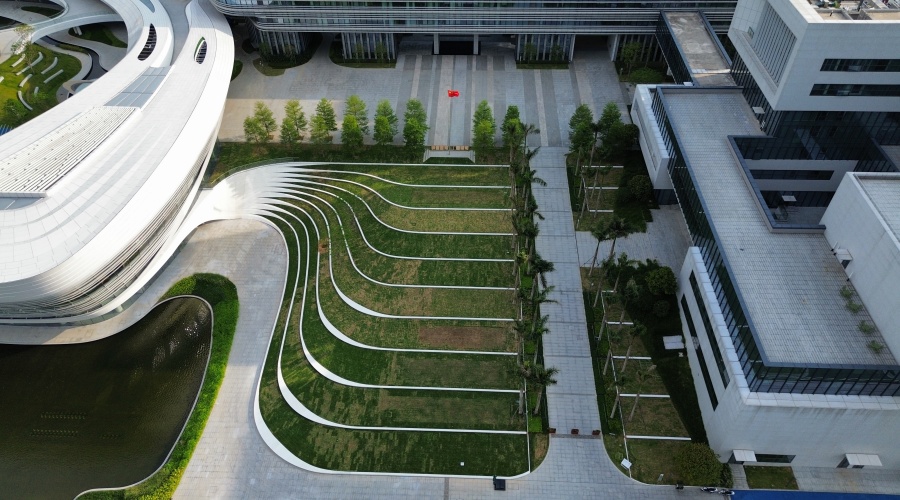 東莞大灣區(qū)大學(xué)GRC構(gòu)件收口工程案例 東莞大灣區(qū)大學(xué)GRC構(gòu)件收口工程案例